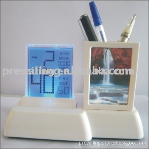 Penholder Calendar